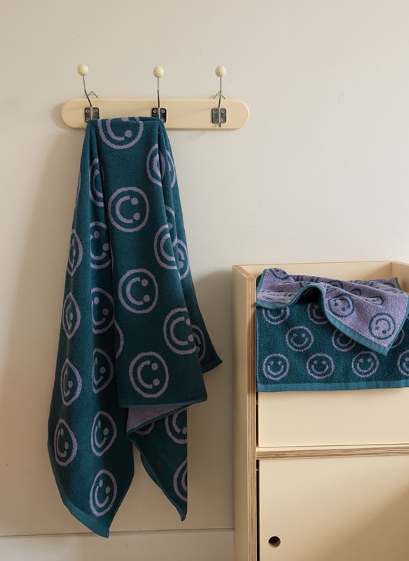 Serviette Douce Smiley – Confort & Bonne Humeur au Quotidien